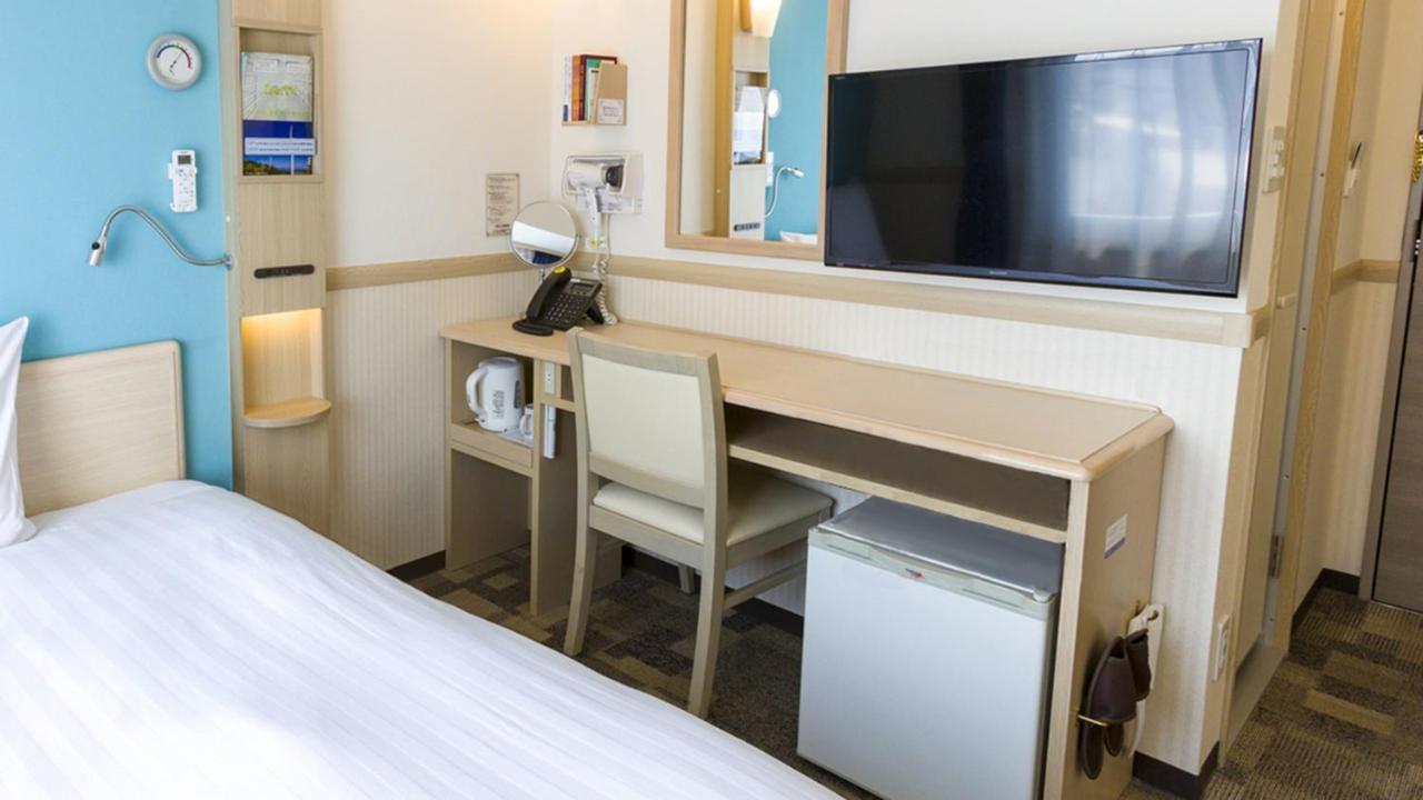 Toyoko Inn Toyota Shi Ekimae Bagian luar foto