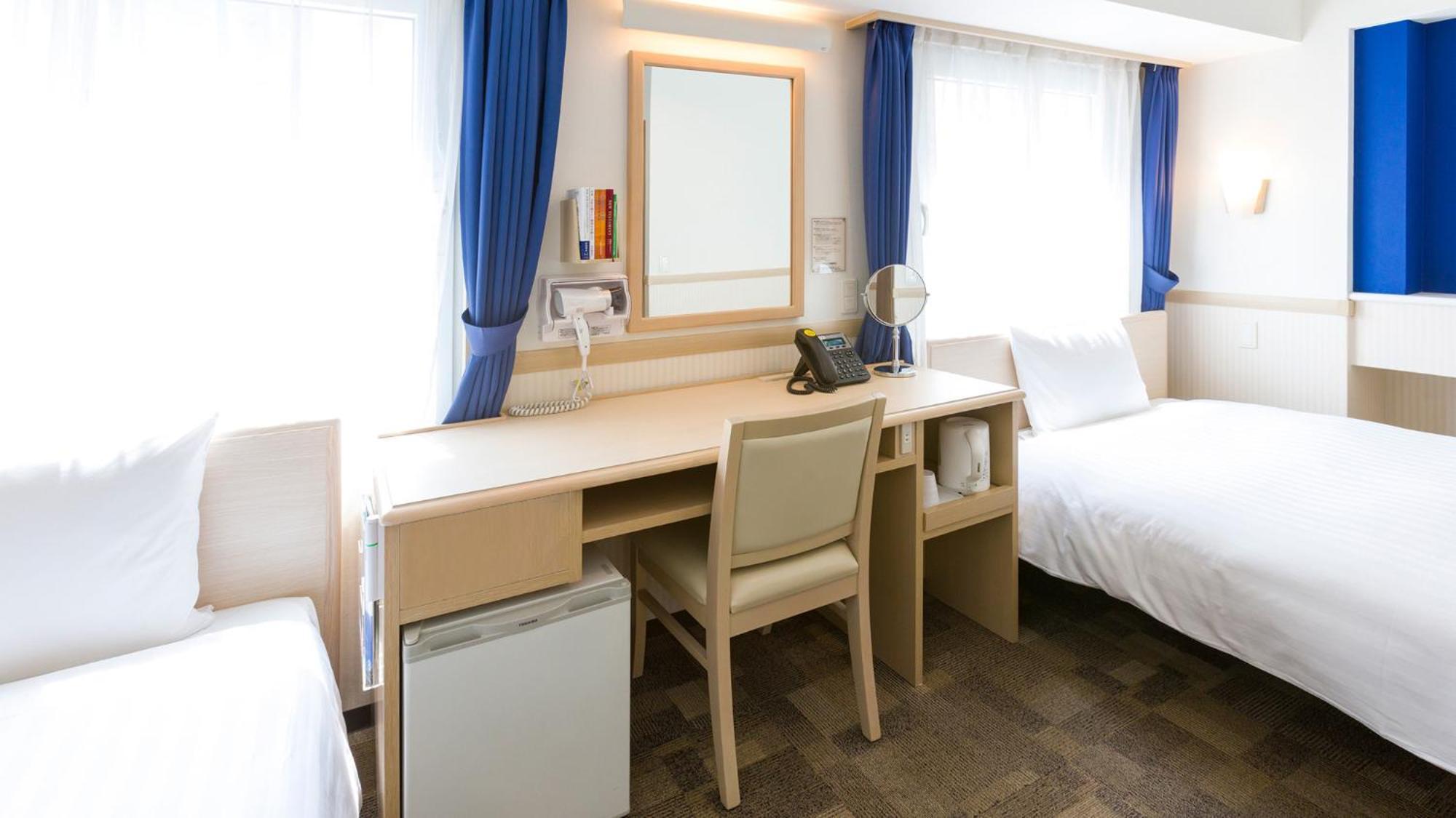 Toyoko Inn Toyota Shi Ekimae Ruang foto